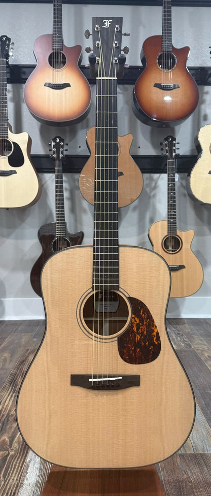 Furch Vintage Pure D-SM a Sikta Spruce over African Mahogany *CNR Active* w/ Bag *Includes CNR Active Kit ($55 Value)*