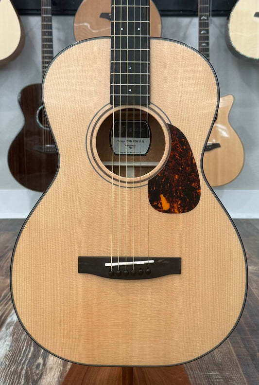 Furch Vintage 1 OOM-SM SL (New old stock) Slotted Headstock 12 Fret Sikta Spruce over African Mahogany Hardshell Case