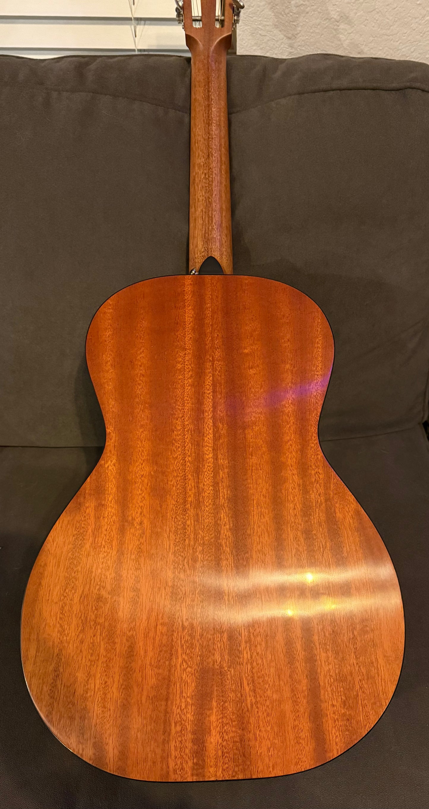 Furch Vintage 1 OOM-SM SL Sikta Spruce over African Mahogany Slotted Headstock Hardshell Case