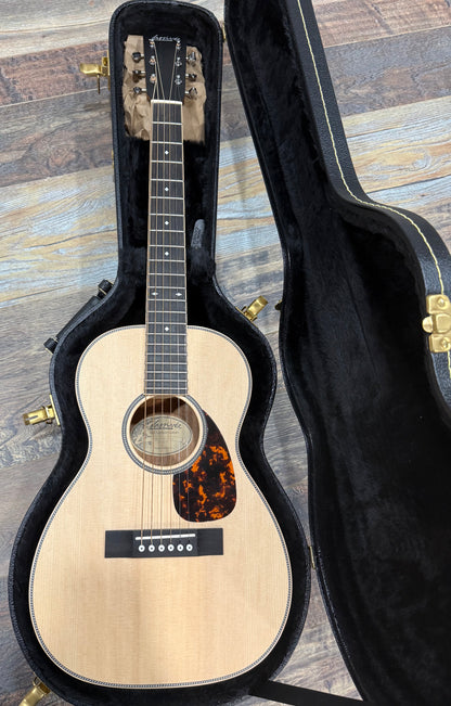 Larrivee T-40-MH Spruce/Mahogany Short Scale, Small Body Travel Guitar