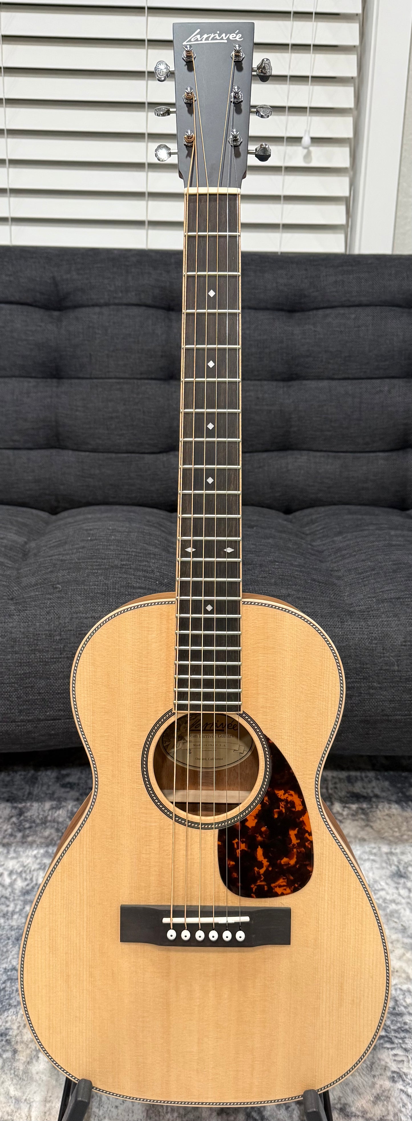 Larrivee T-40-MH Spruce/Mahogany Short Scale, Small Body Travel Guitar