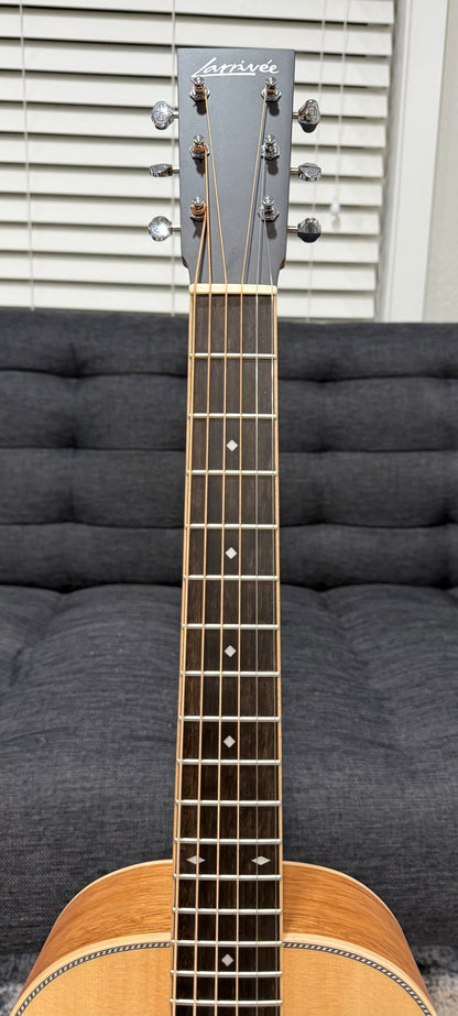 Larrivee T-40-MH Spruce/Mahogany Short Scale, Small Body Travel Guitar