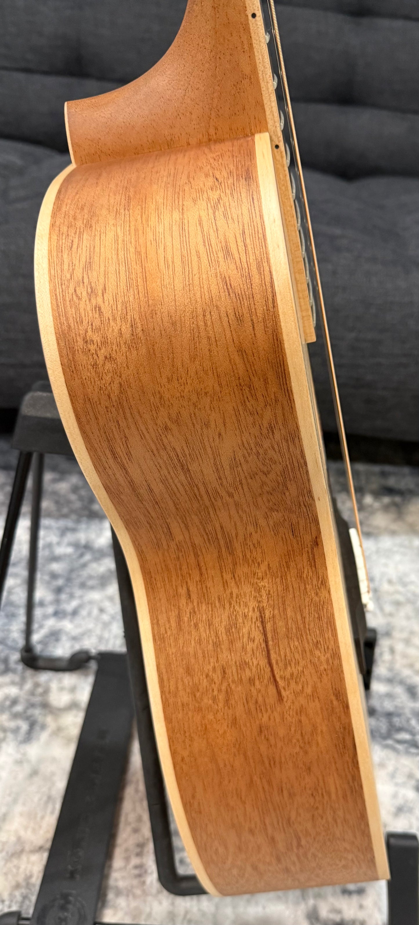 Larrivee T-40-MH Spruce/Mahogany Short Scale, Small Body Travel Guitar