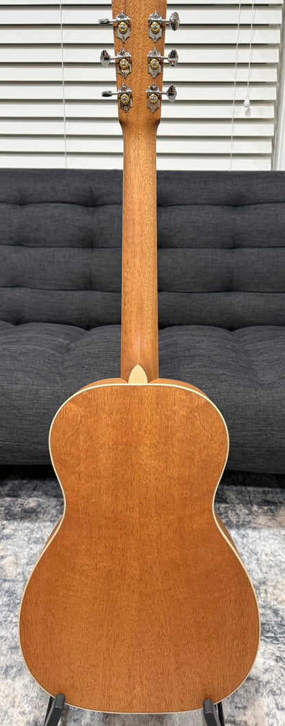 Larrivee T-40-MH Spruce/Mahogany Short Scale, Small Body Travel Guitar