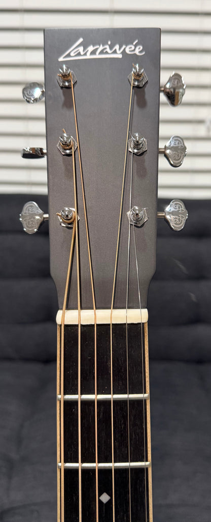 Larrivee LV-40-MH Spruce/Mahogany Larrivee Signature L Shape w/ cutaway Spruce/Mahogany