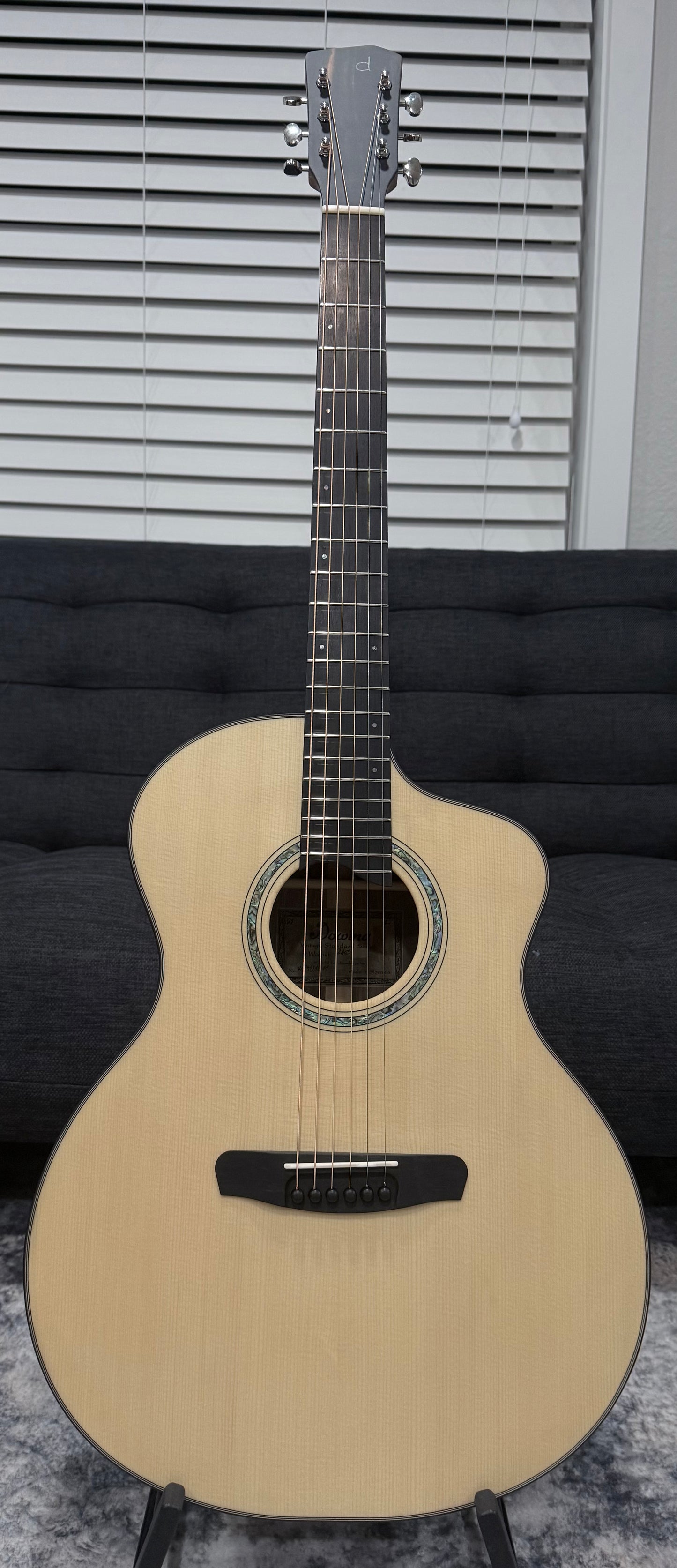 Dowina Walnut GAC SWS - Swiss Moon Spruce/Walnut with Hardshell Case