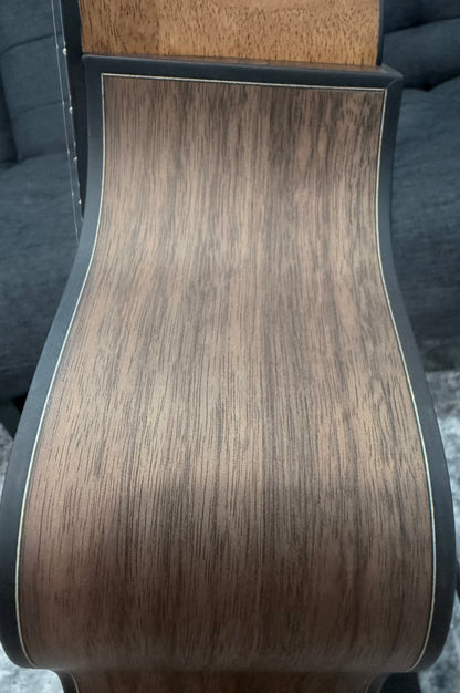 Dowina Walnut GAC SWS - Swiss Moon Spruce/Walnut with Hardshell Case