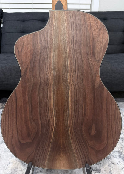 Dowina Walnut GAC SWS - Swiss Moon Spruce/Walnut with Hardshell Case