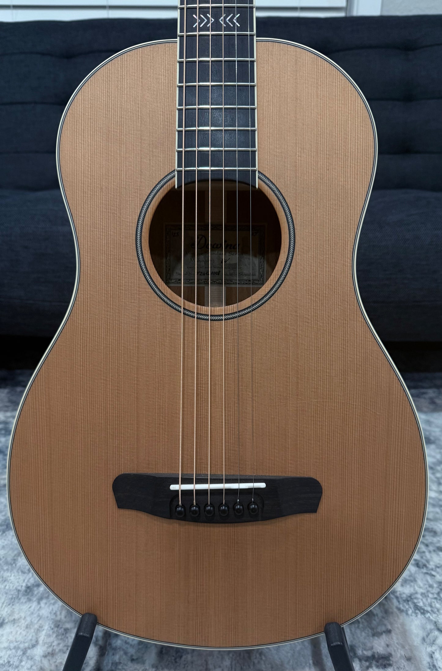 Dowina Mahogany Bona Vida - Cedar/Mahogany Parlor Sized Acoustic Guitar with Hardshell Case