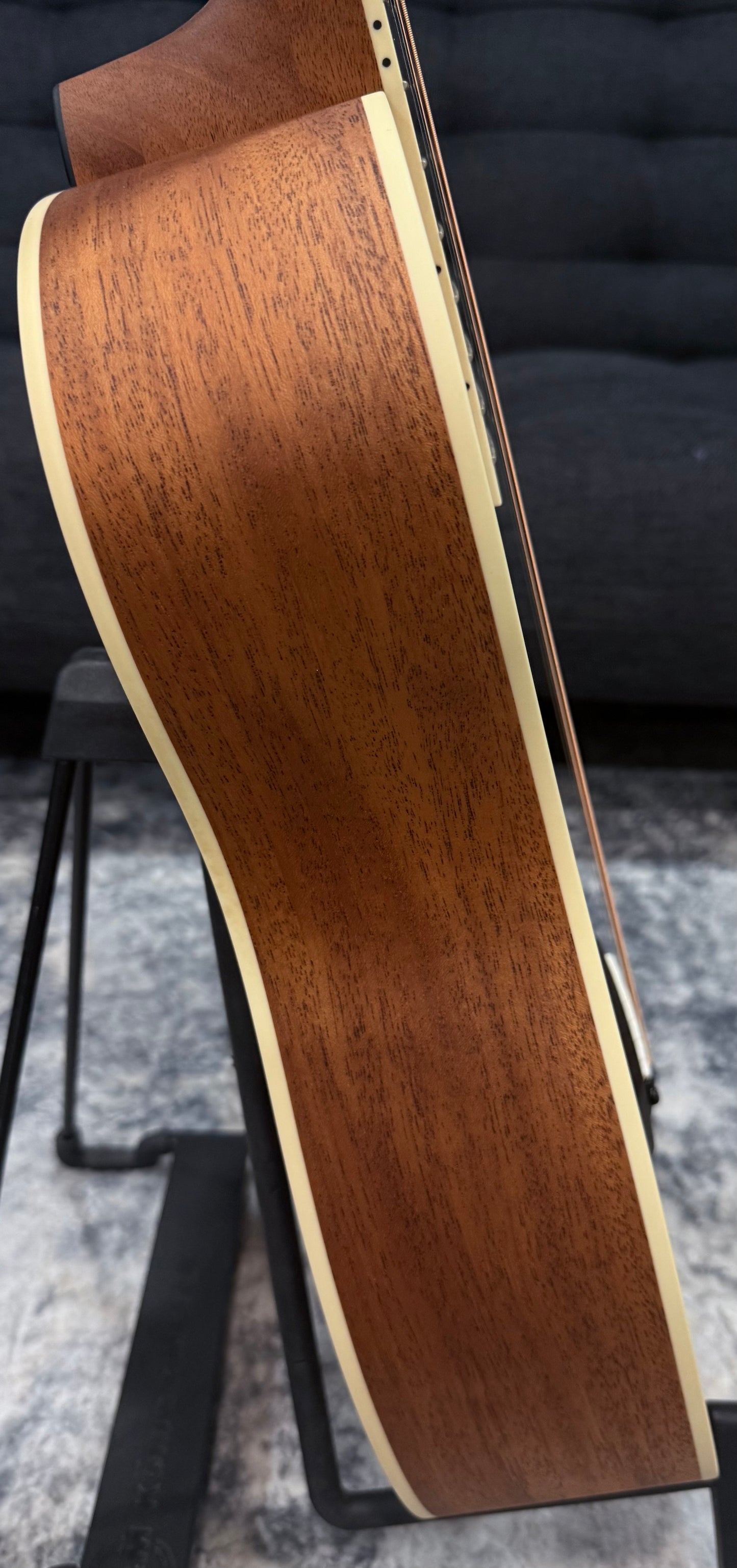 Dowina Mahogany Bona Vida - Cedar/Mahogany Parlor Sized Acoustic Guitar with Hardshell Case