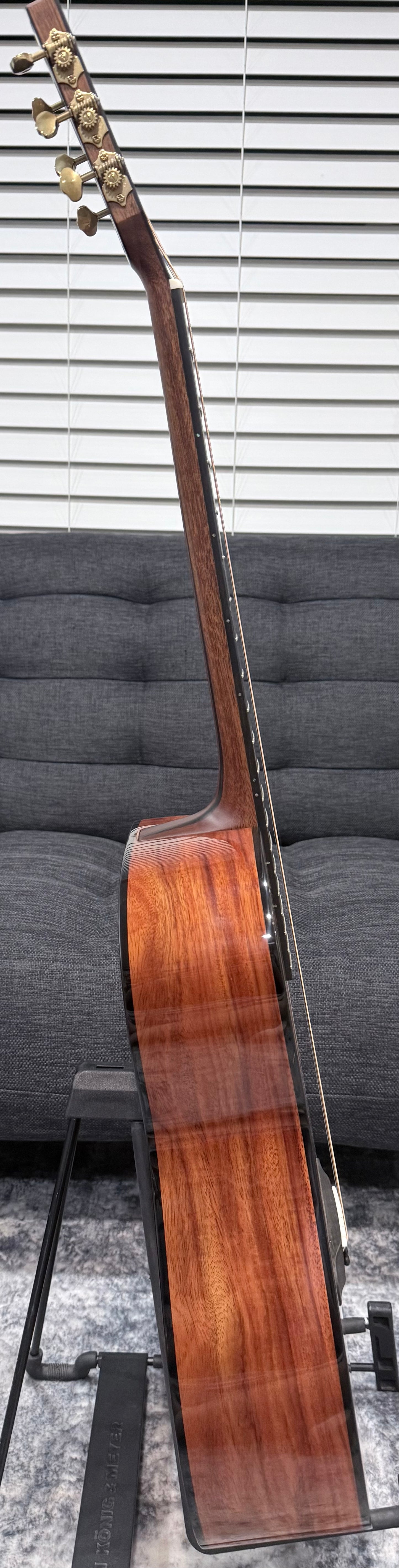 Dowina Aura - Old Stock Sitka Bearclaw Spruce/Macacuba with LR Baggs Anthem and custom Italian Hardshell Case