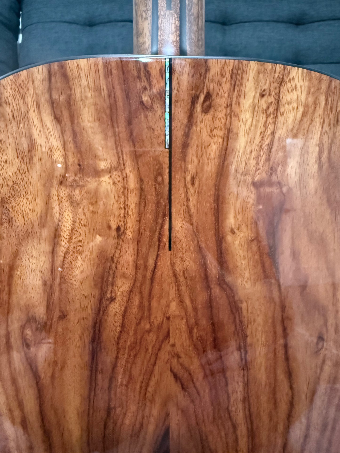 Dowina Aura - Old Stock Sitka Bearclaw Spruce/Macacuba with LR Baggs Anthem and custom Italian Hardshell Case