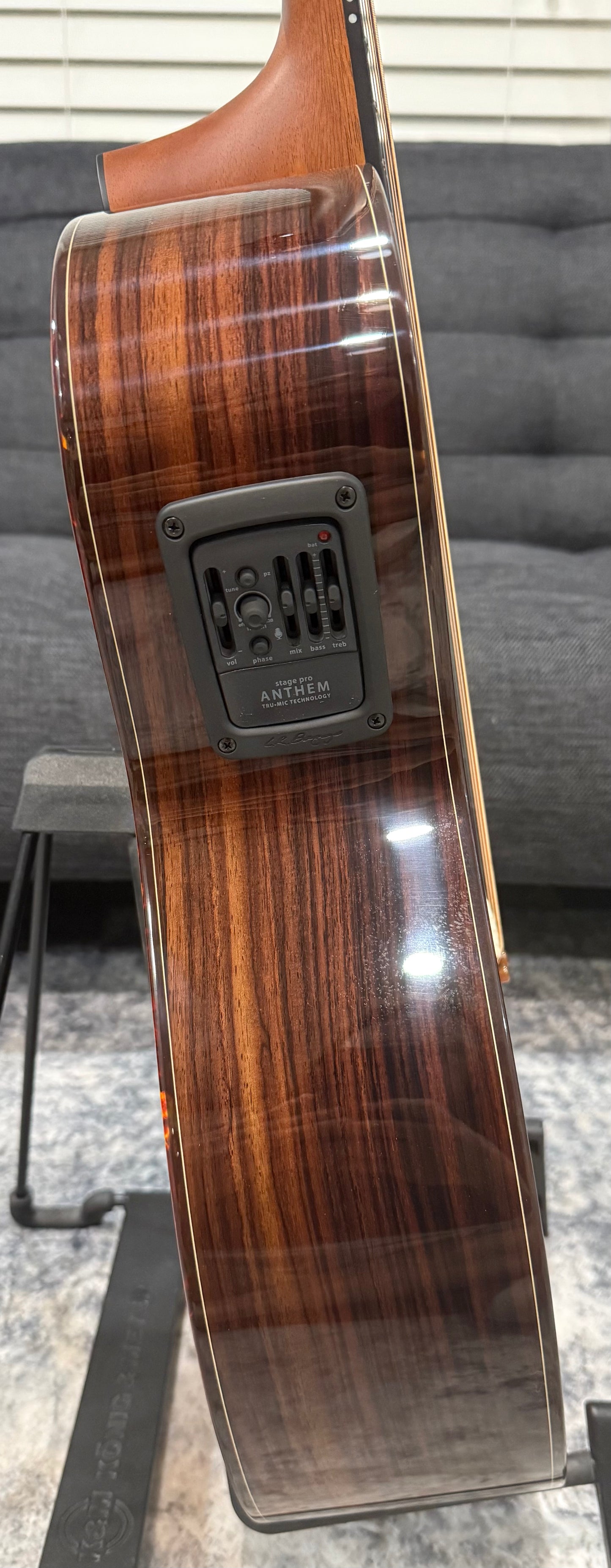 Furch Yellow Gc-CR SPA - (New old stock) Master's Choice Western Red Cedar over Indian Rosewood /w Hardshell case LR Baggs StagePro Anthem