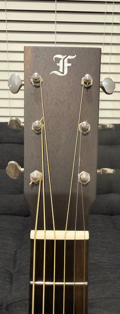 Furch Vintage Pure OOM-SM VTC Sikta Spruce / African Mahogany LR Baggs Element VTC w/ Gigbag