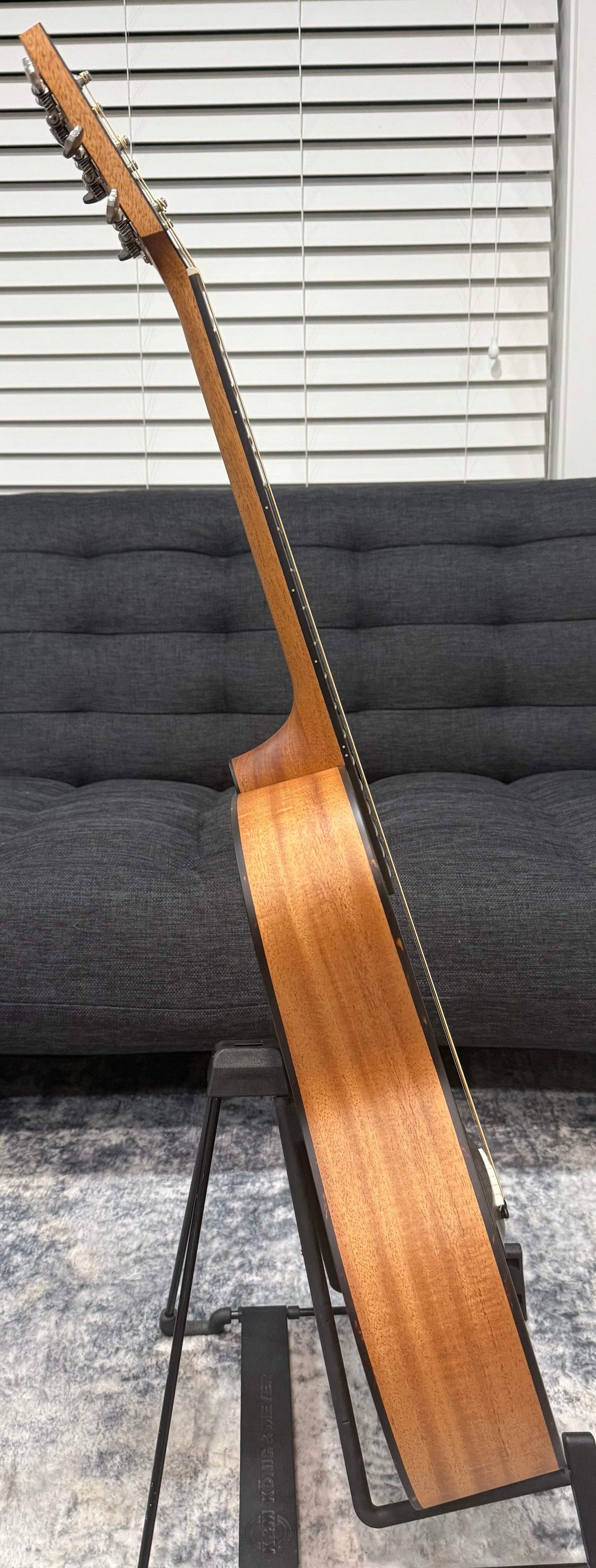 Furch Vintage Pure OOM-SM VTC Sikta Spruce / African Mahogany LR Baggs Element VTC w/ Gigbag