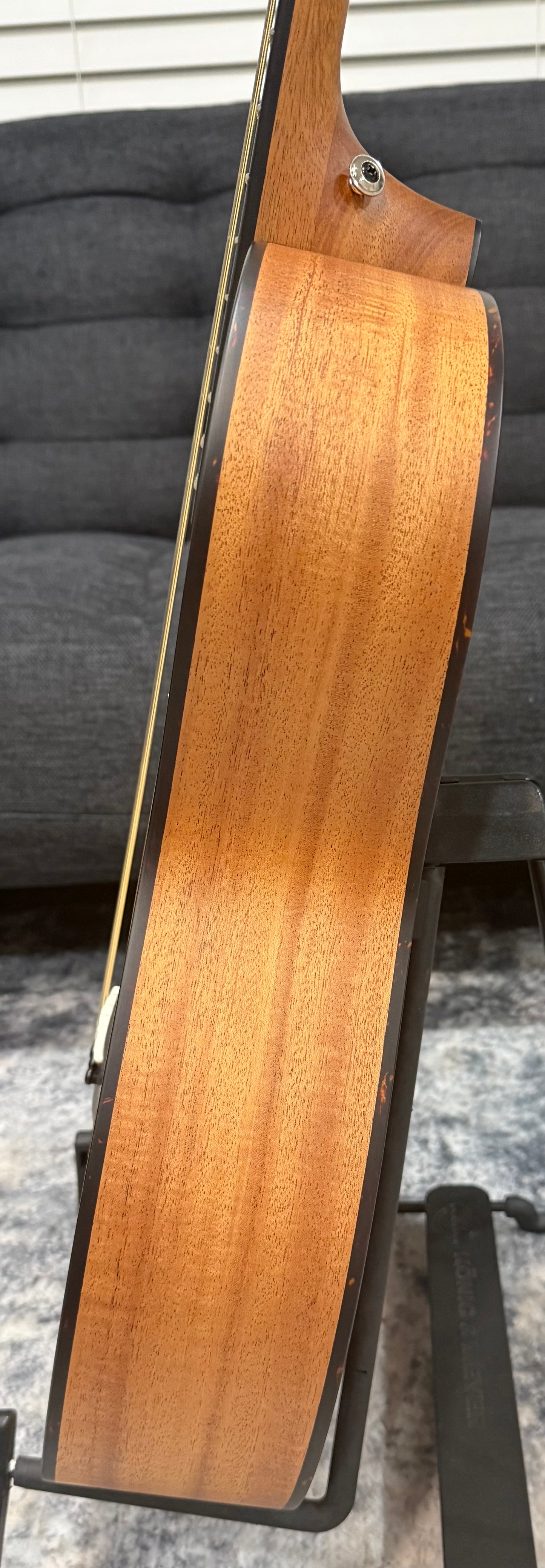 Furch Vintage Pure OOM-SM VTC Sikta Spruce / African Mahogany LR Baggs Element VTC w/ Gigbag