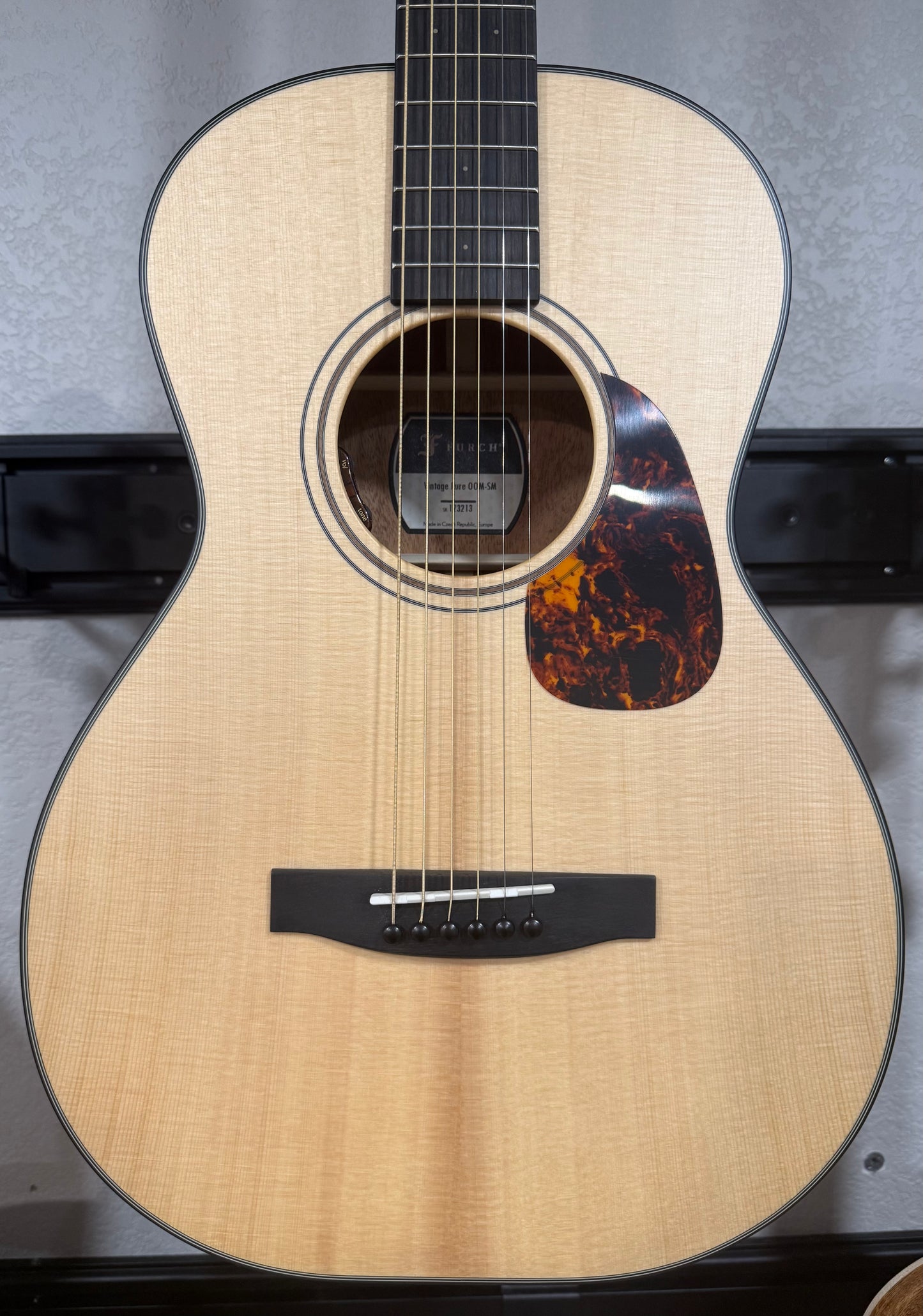 Furch Vintage Pure OOM-SM VTC Sikta Spruce / African Mahogany LR Baggs Element VTC w/ Gigbag