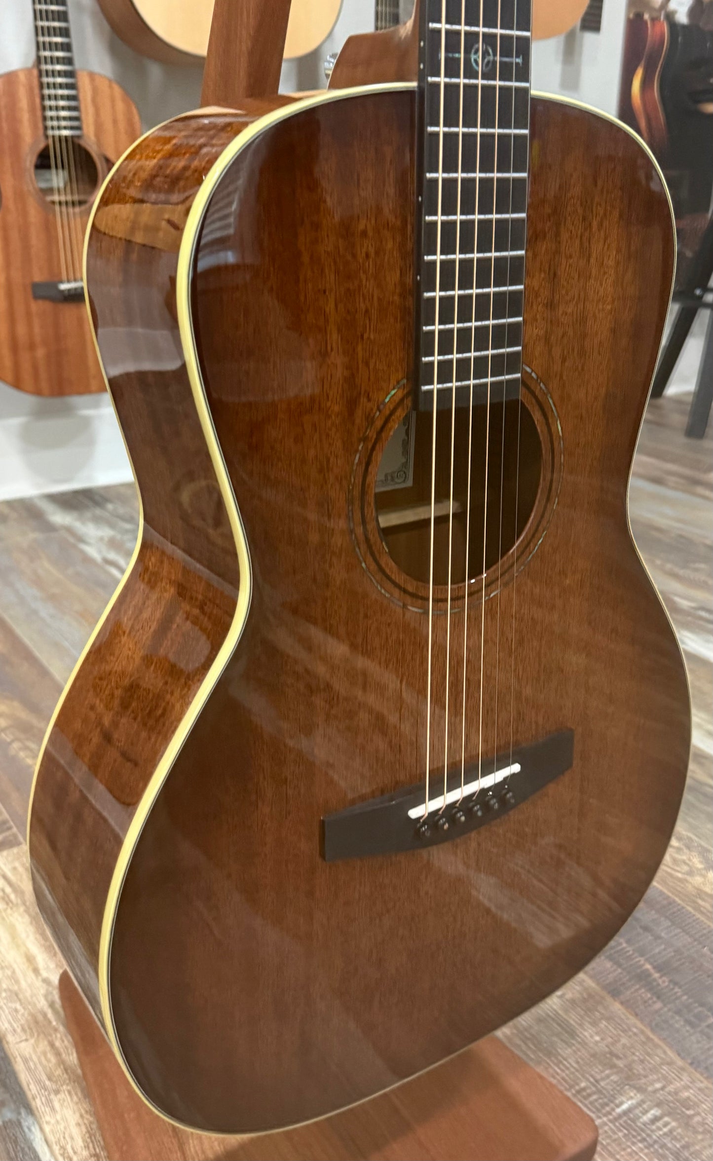 Alvarez Laureate LT66e Daybreak - All Mahogany 000-12 Acoustic Electric Guitar
