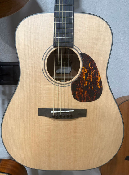 Furch Vintage Pure D-SM a Sikta Spruce over African Mahogany *CNR Active* w/ Bag *Includes CNR Active Kit ($55 Value)*
