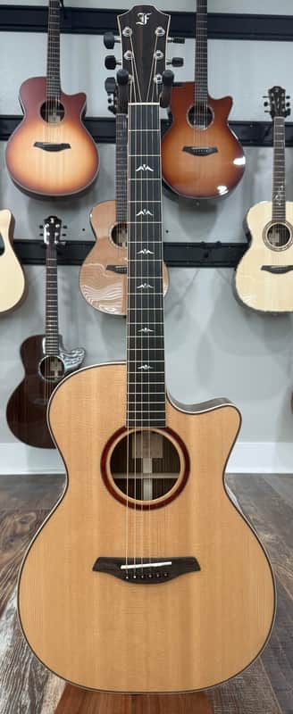 Furch Master's Choice Orange OMc-SR SPA (discontinued model) Sikta Spruce over Indian Rosewood LR Baggs Stage Pro Anthem Hardshell Case
