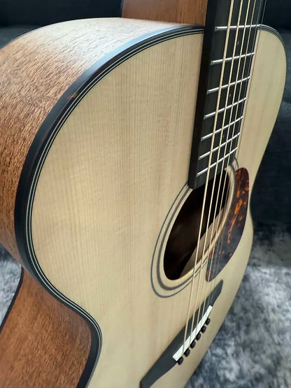 Furch Vintage Pure OM-SM a Sitka Spruce over African Mahogany *CNR Active* w/ Bag