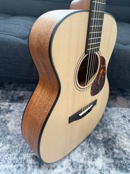 Furch Vintage Pure OM-SM a Sitka Spruce over African Mahogany *CNR Active* w/ Bag