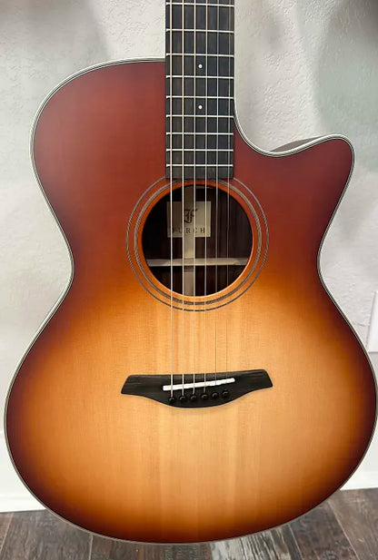 Furch Green Gc-SR Sunburst SPE Sitka Spruce over Indian Rosewood LR Baggs Stage Pro Element w/ Hardshell Case