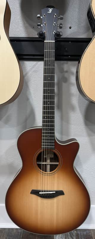 Furch Green Gc-SR Sunburst SPE Sitka Spruce over Indian Rosewood LR Baggs Stage Pro Element w/ Hardshell Case
