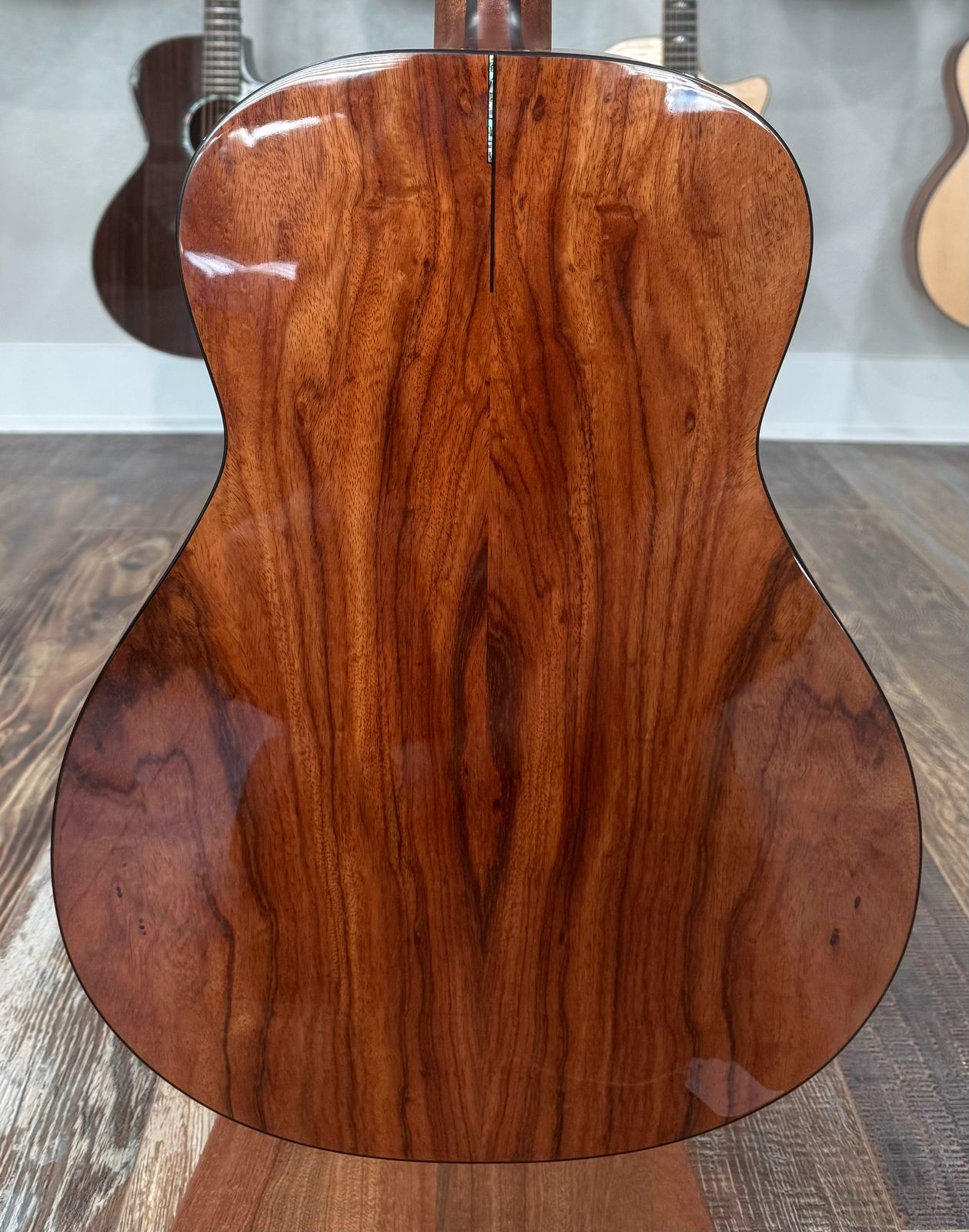 Dowina Aura - Old Stock Sitka Bearclaw Spruce/Macacuba with LR Baggs Anthem and custom Italian Hardshell Case