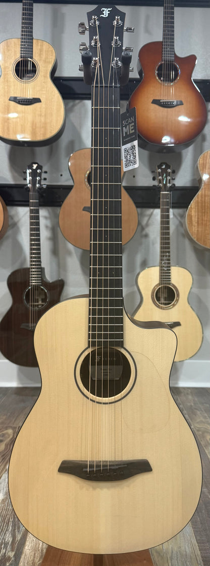 Furch Pioneer-ER VTC - Spruce/Rosewood LR Baggs Pickup Travel Acoustic Guitar