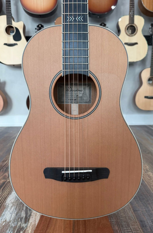 Dowina Mahogany Bona Vida - Cedar/Mahogany Parlor Sized Acoustic Guitar with Hardshell Case