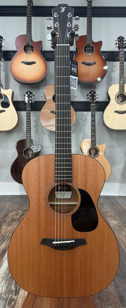 Furch Blue OM-MM a - All Solid African Mahogany **CNR Active** w/ Bag