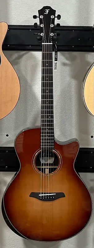Furch Yellow Deluxe Gc-CR a Sunburst Western Red Cedar over Indian Rosewood *CNR Active* /w Hardshell case