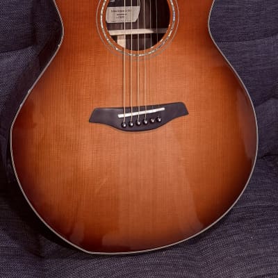 Furch Yellow DLX Gc-CR a Sunburst