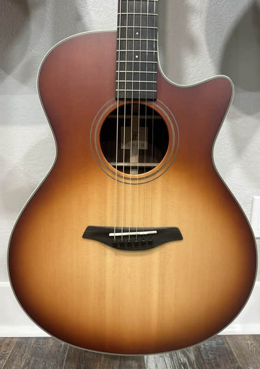 Furch Green Gc-SR Sunburst SPE Sitka Spruce over Indian Rosewood LR Baggs Stage Pro Element w/ Hardshell Case