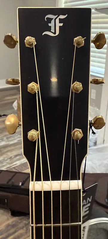 Furch Vintage 2 D-SR a Sitka Spruce over Indian Rosewood *CNR Active* w/ Bag