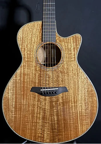 Furch Rainbow Gc-KK - Custom All Solid Koa Hardshell Case